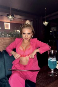 Фотография номер 5 - Арина, 20 лет